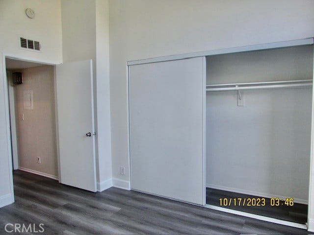 Charming Two-Story Townhome in Canoga Park