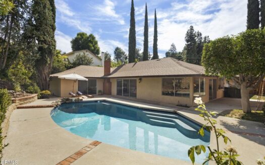 Americano-style Pool Home