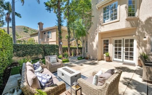 954 Blue Mountain Cir, Westlake Village, CA 91362