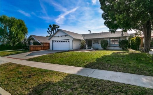 22738 Mobile St, West Hills, CA 91307