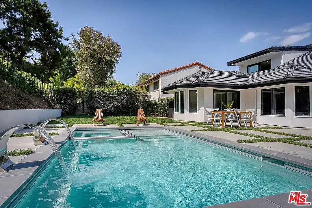 European Pool Home in Calabasas