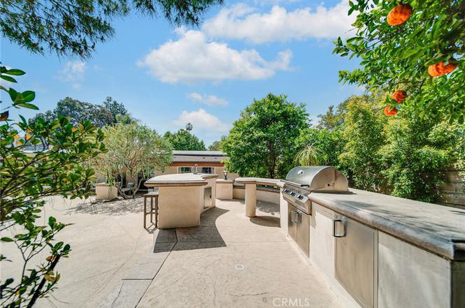 Woodland Hills Pool Home Masterpiece