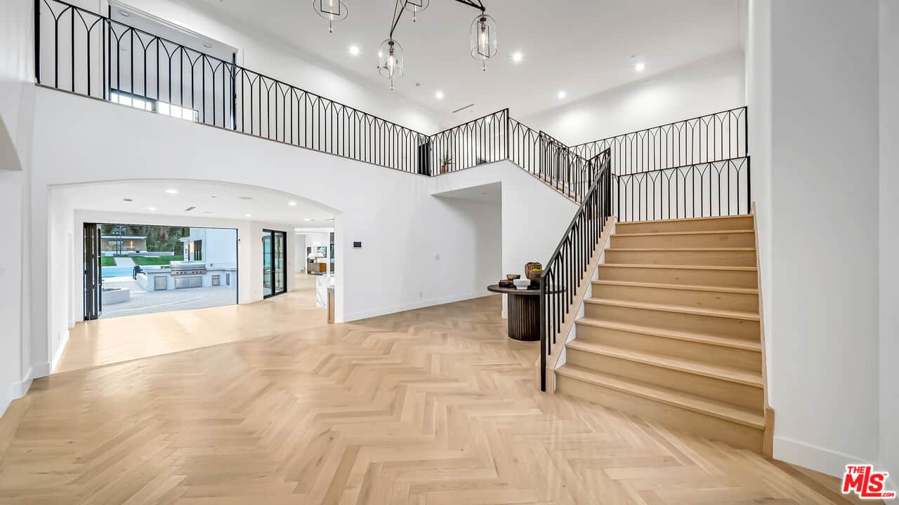 Stunning Calabasas Luxury Estate