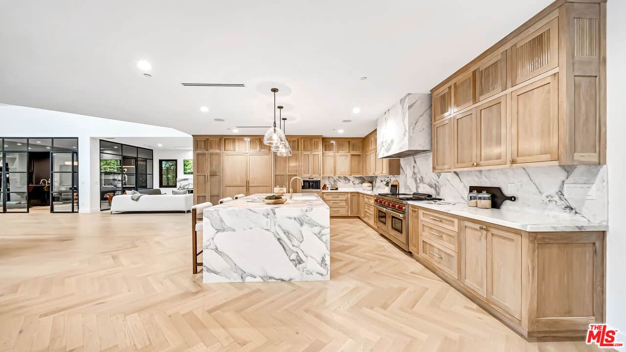 Stunning Calabasas Luxury Estate