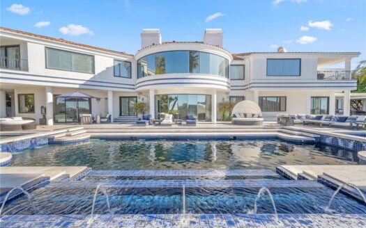 Luxurious Calabasas Haven