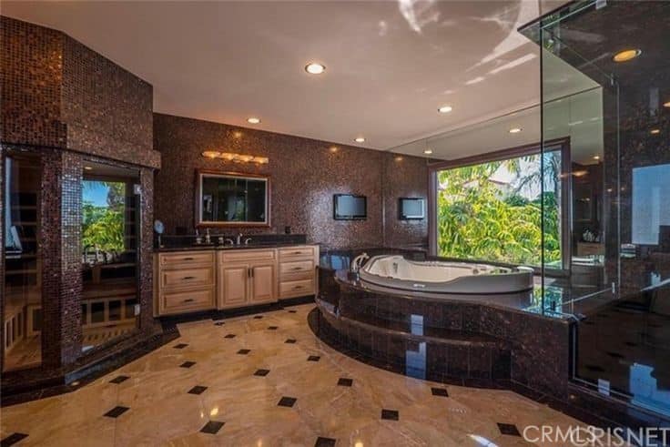 Luxurious Calabasas Haven