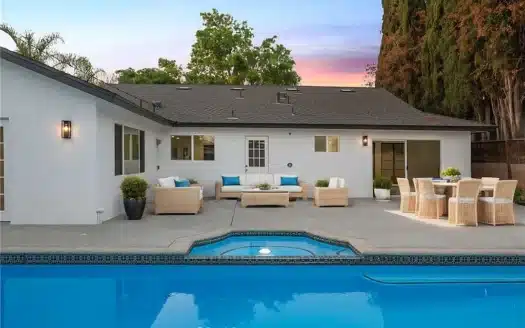 22660 Baltar St, West Hills, CA 91304