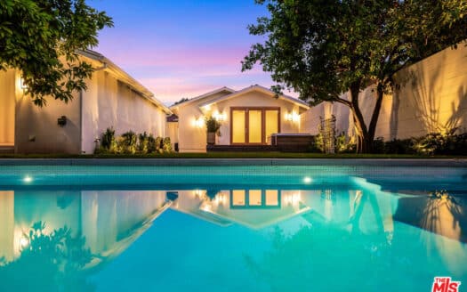 Gonzales Pool Home in Walnut Acres