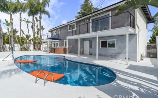 2 Story Woodland Hills Pool Home