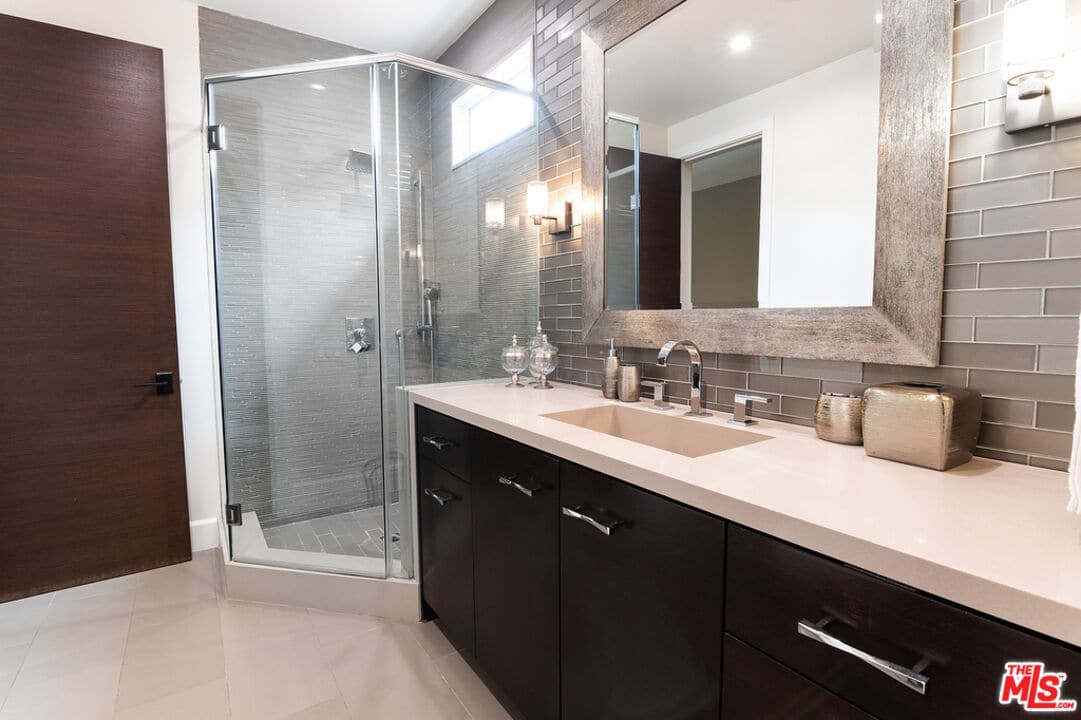 Spectacular Calabasas Pool Residence