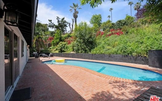 Pool Home in Carlton Terrace