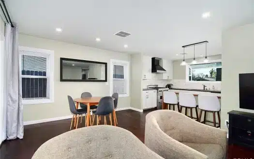 23927 Gilmore St, West Hills, CA 91307