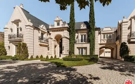 The Oaks Calabasas homes